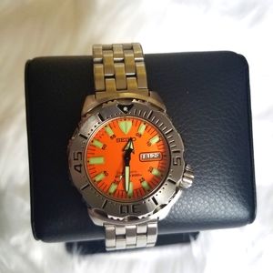 Seiko "Orange Monster" automatic diver watch
